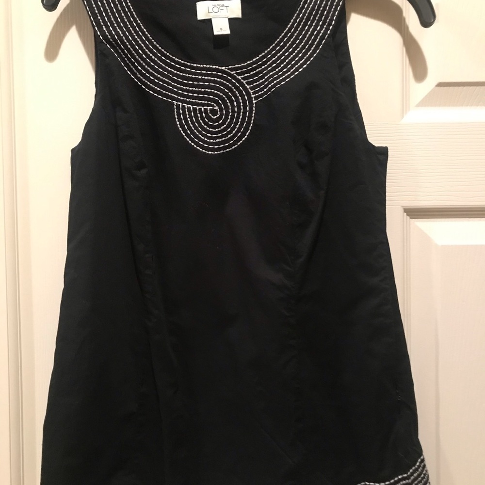 Linen black top